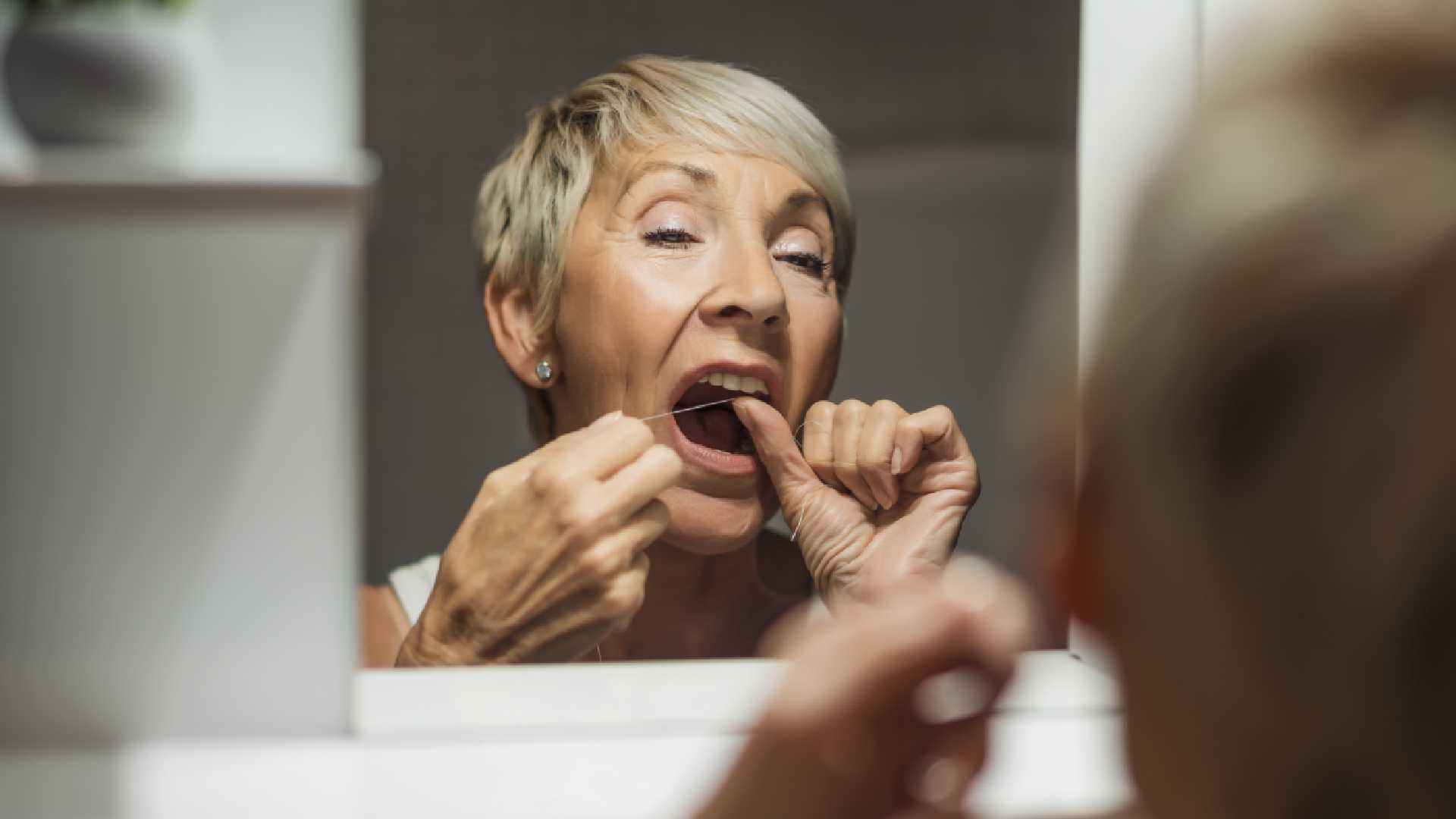 Adjust Dentures for Comfort with These Simple Tricks