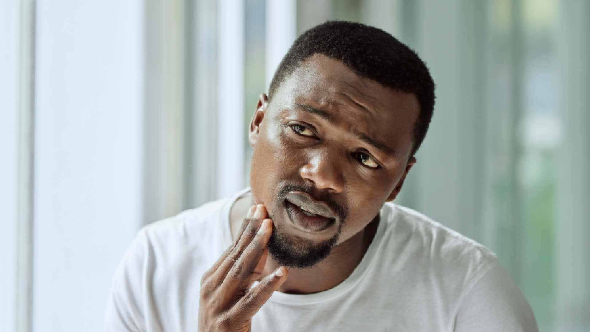 What To Do for a Bleeding Gums Emergency Right Now